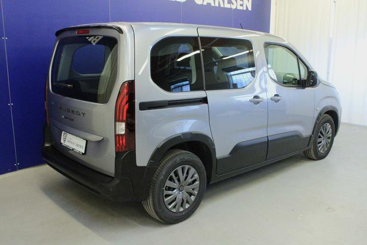 Sølv Peugeot e-Rifter fra 2024