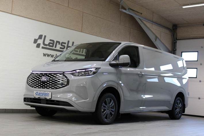 Grå Ford E-Transit Custom 340L fra 2025 set udefra