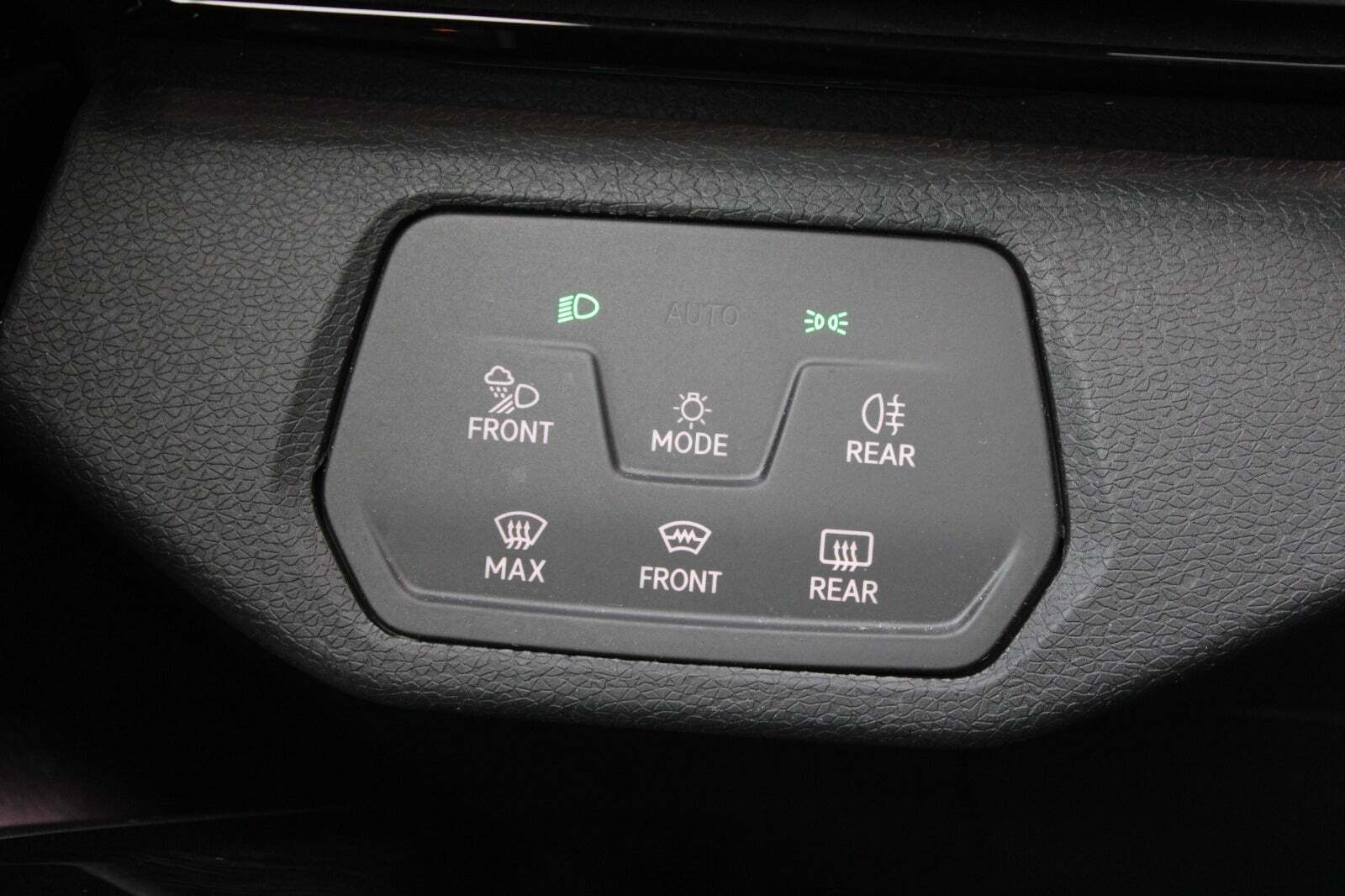 Hvid VW ID.4 fra 2024