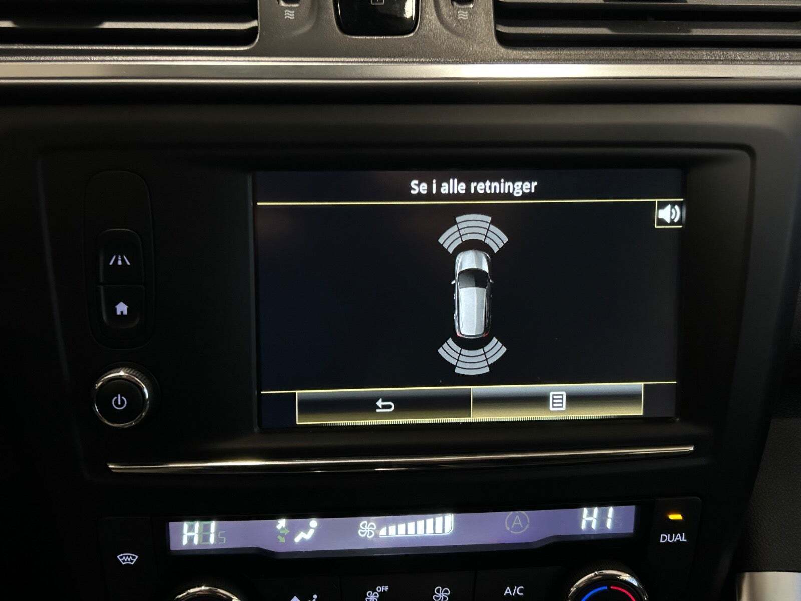 Grå Renault Kadjar fra 2017