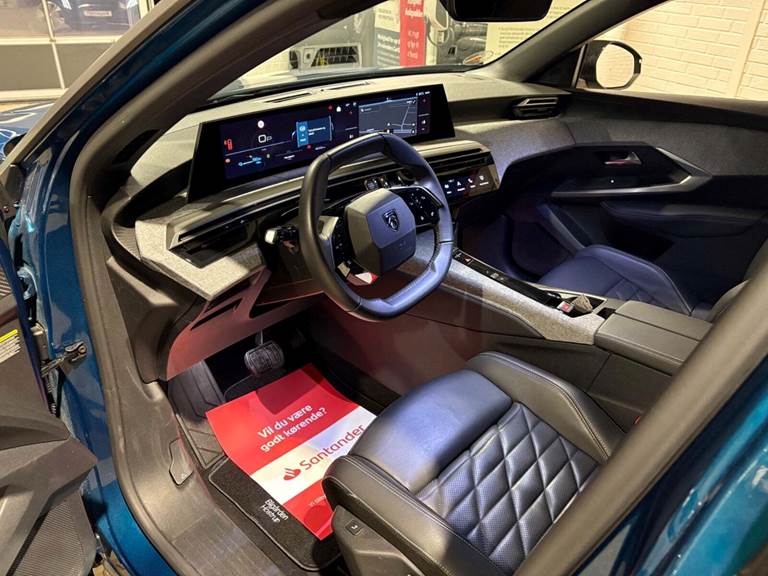 Peugeot e-5008 77 Allure 7prs