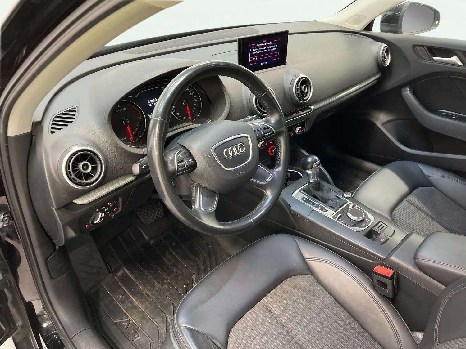 Audi A3 1,6 TDi 110 Ambiente S-tr.