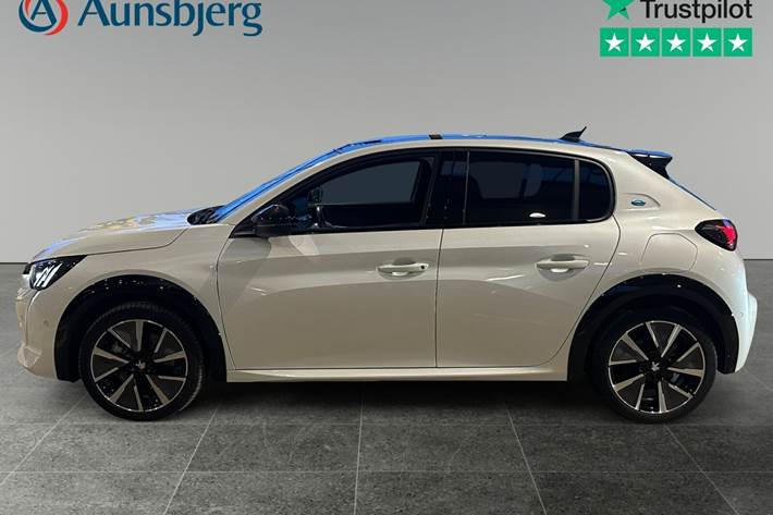 Hvid Peugeot e-208 fra 2022