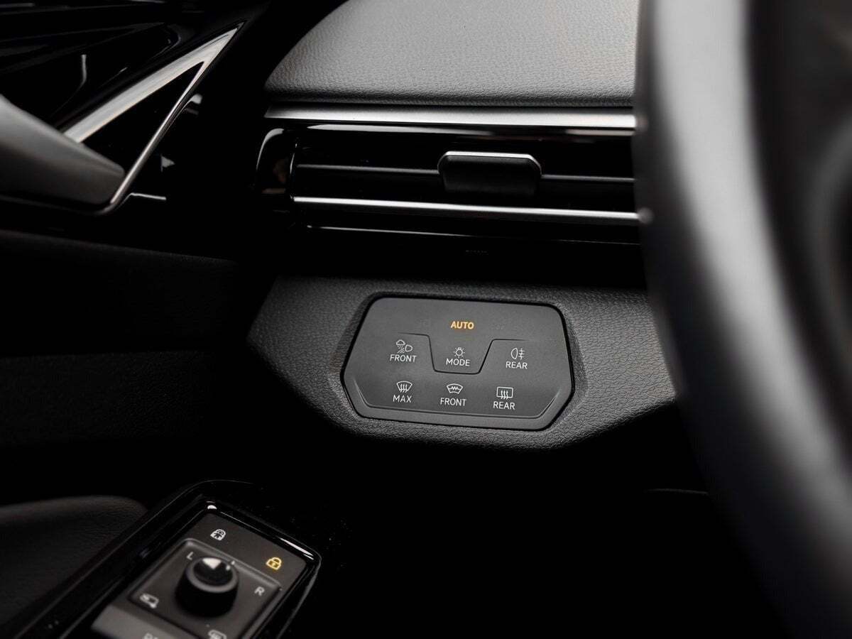 Hvid VW ID.4 fra 2023