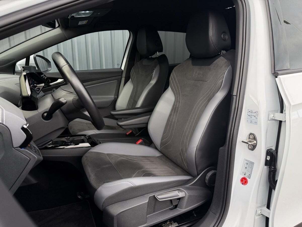 Hvid VW ID.4 fra 2023