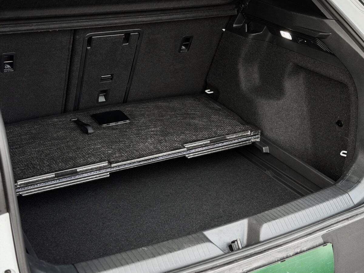 Hvid VW ID.4 fra 2023