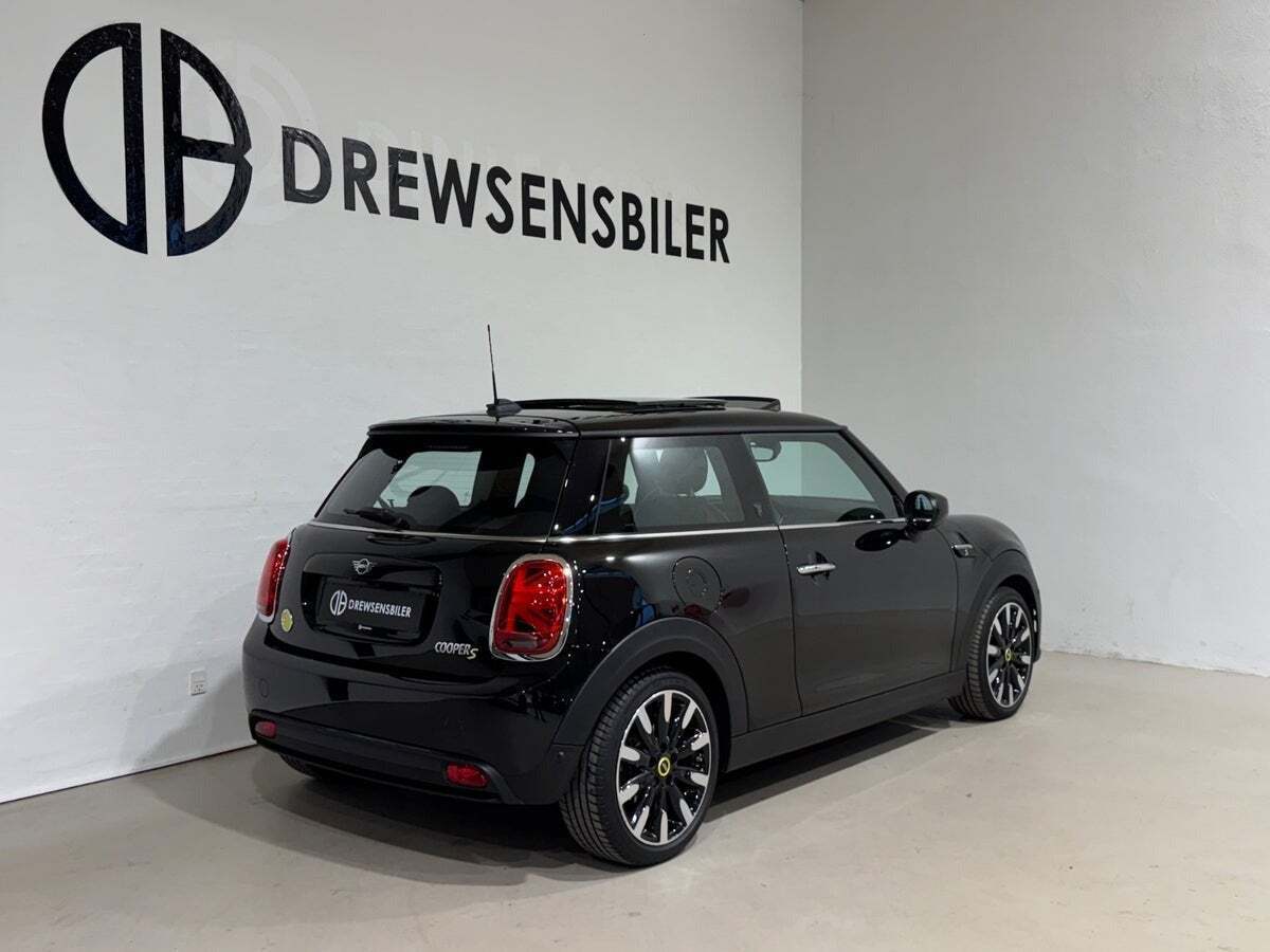 Mini Cooper SE Younique Trim