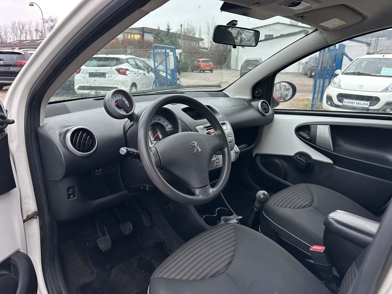 Hvid Peugeot 107 fra 2014