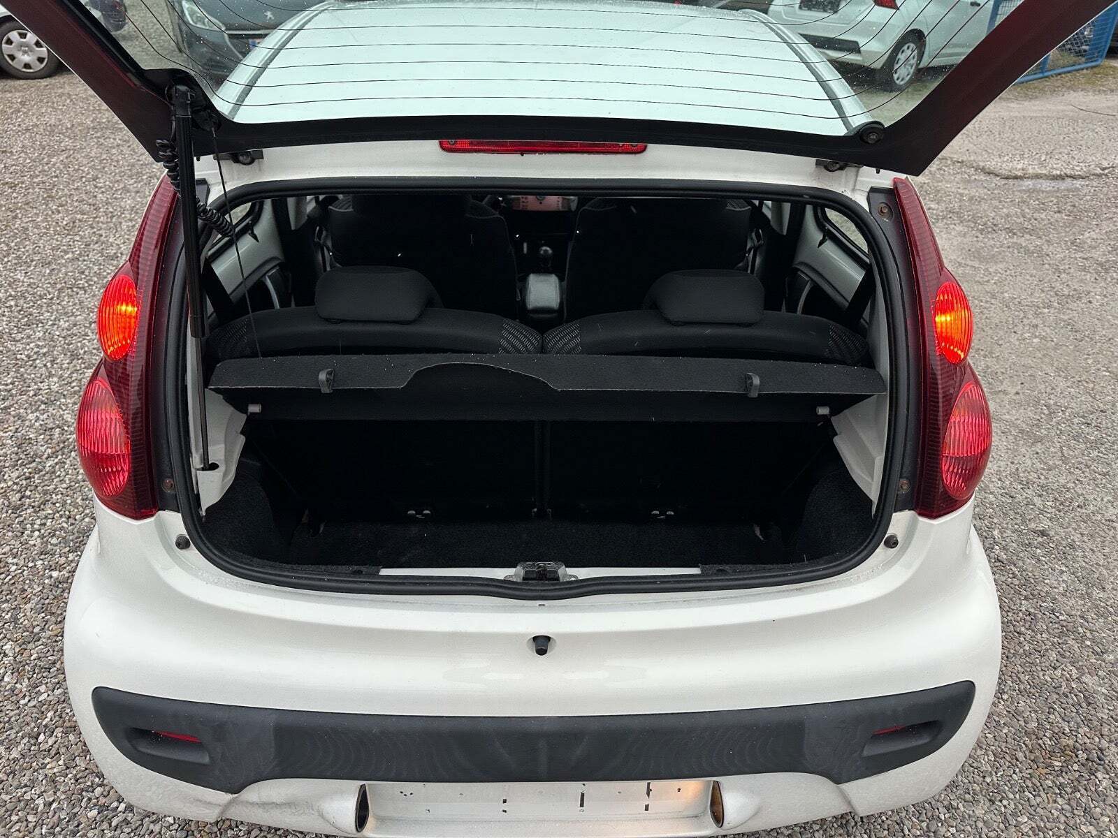 Hvid Peugeot 107 fra 2014