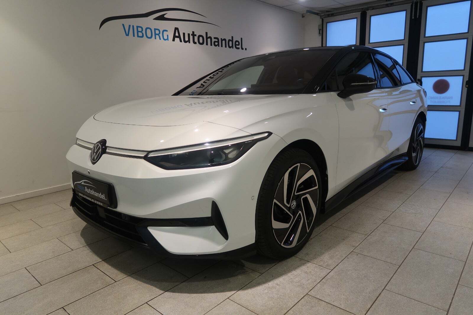 Hvid VW ID.7 fra 2025