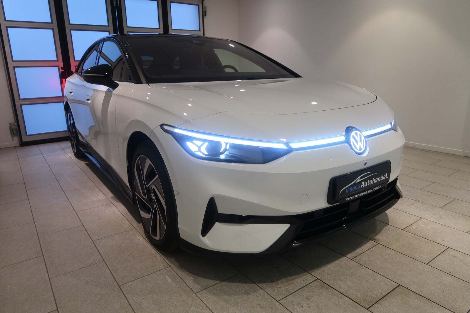 VW ID.7 77 Black Style