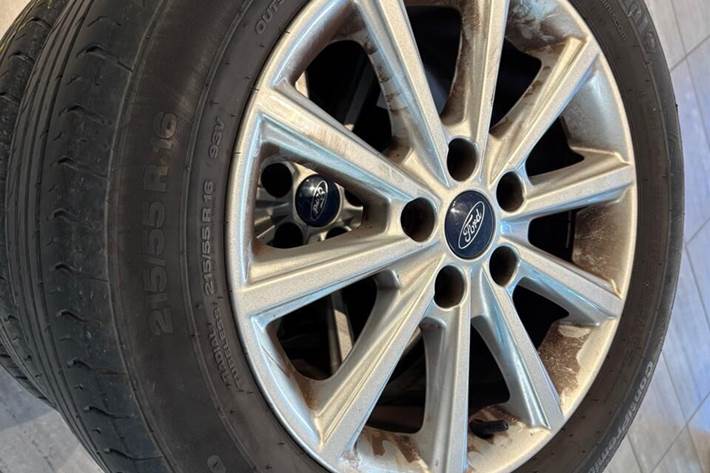 Brun Ford C-MAX fra 2018