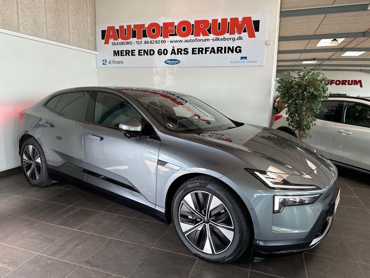 Polestar 4 Long Range AWD