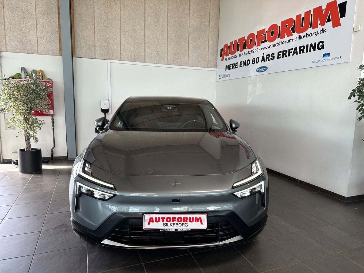 Polestar 4 Long Range AWD