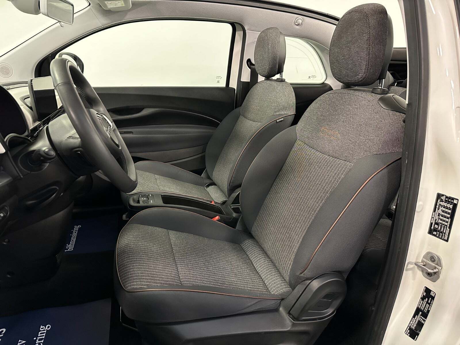 Fiat 500e 42 Icon Cabrio