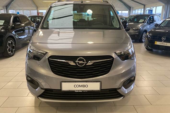 Grå Opel Combo-e Life fra 2024