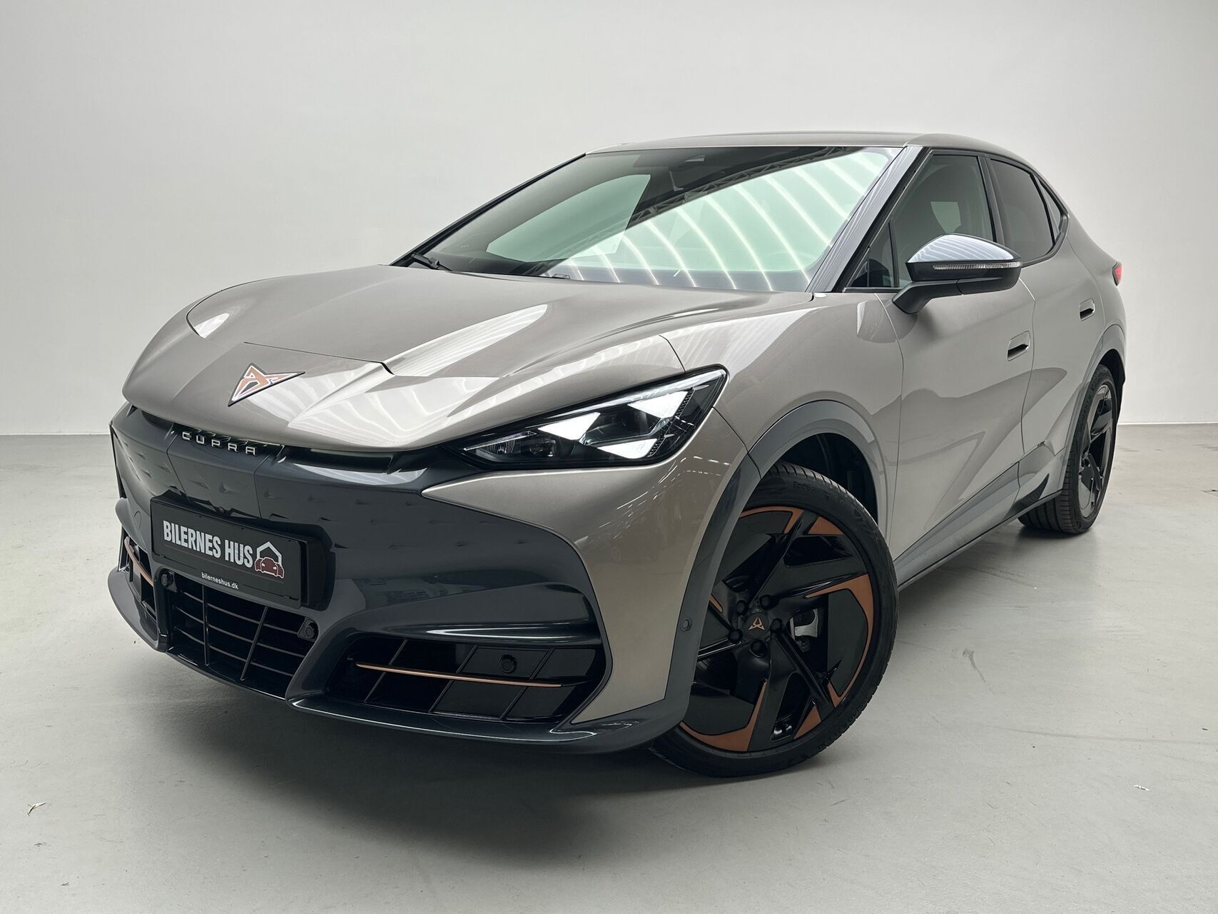 Bronze Cupra Tavascan fra 2024