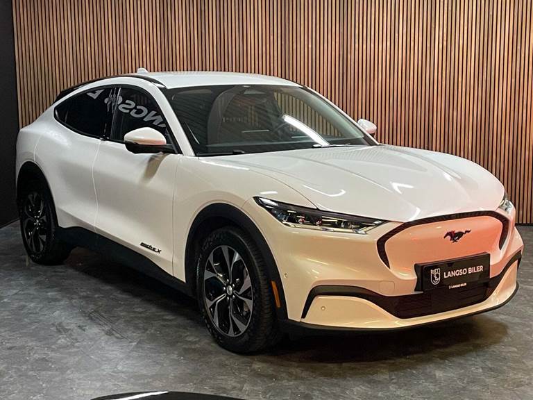 Ford Mustang Mach-E 88 Extended Range