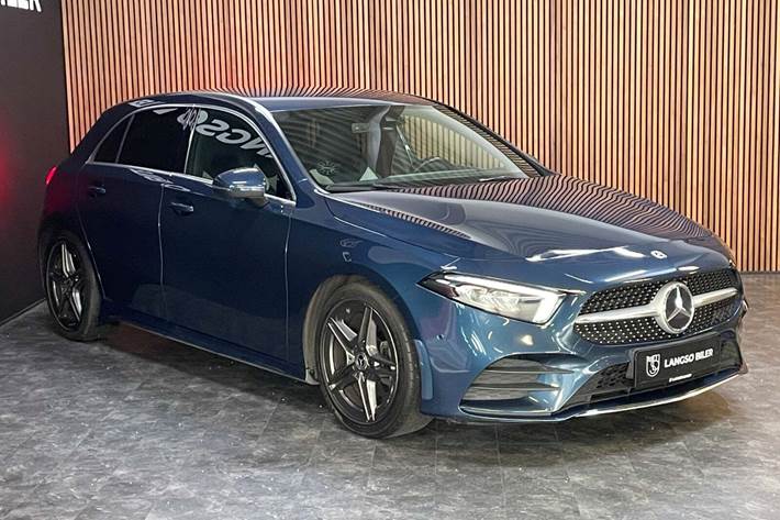 Blå Mercedes A200 d fra 2020