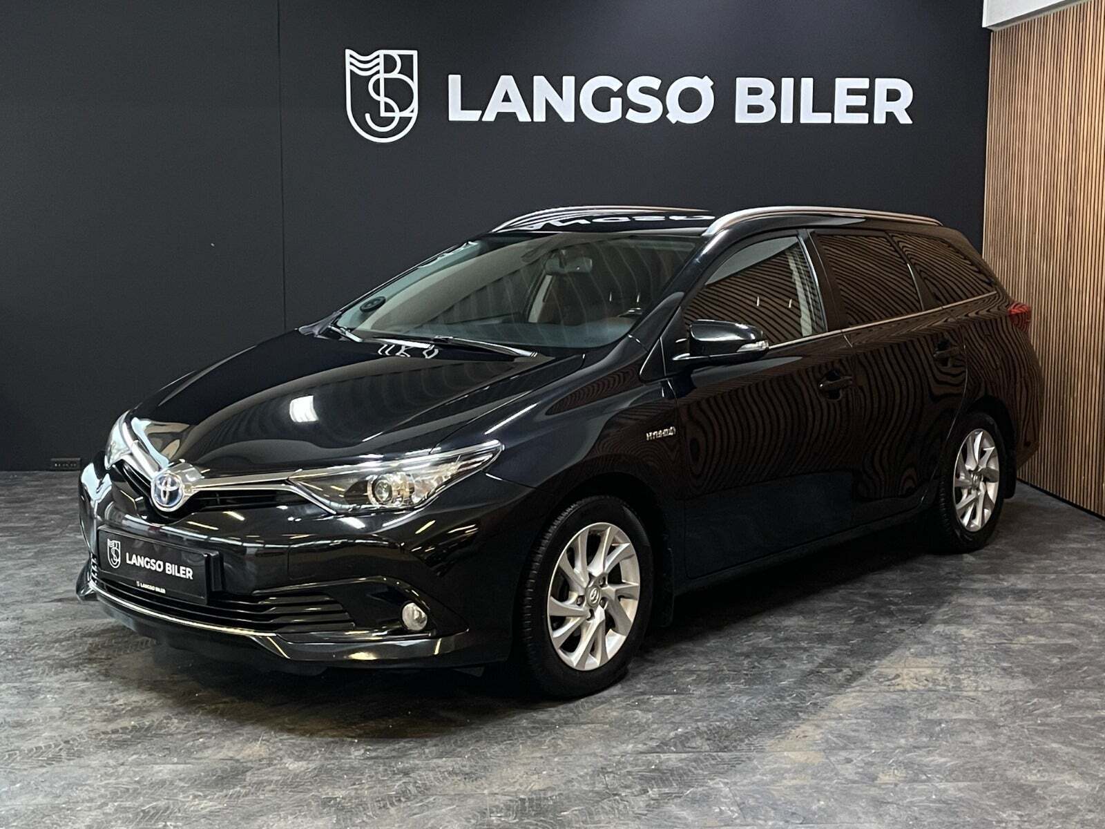 Toyota Auris 1,8 Hybrid H2 Touring Sports CVT