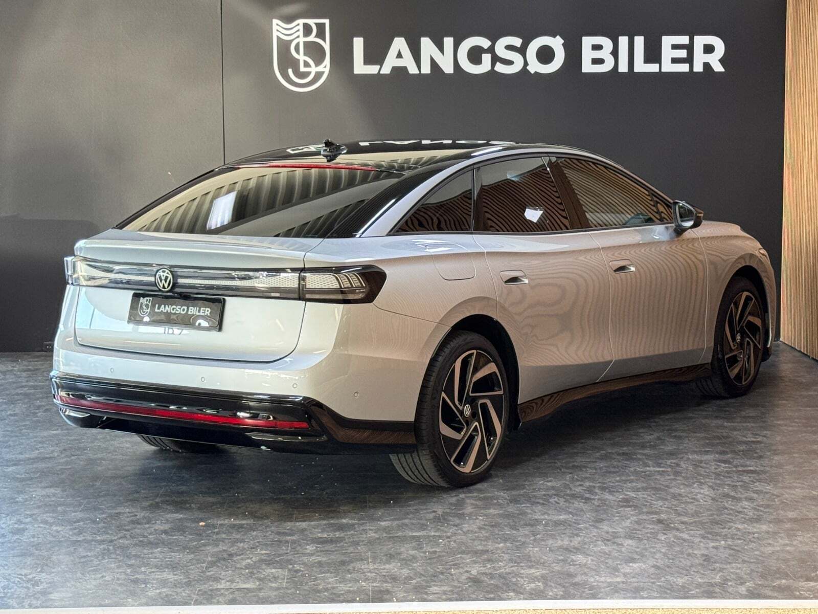 Grå VW ID.7 fra 2024