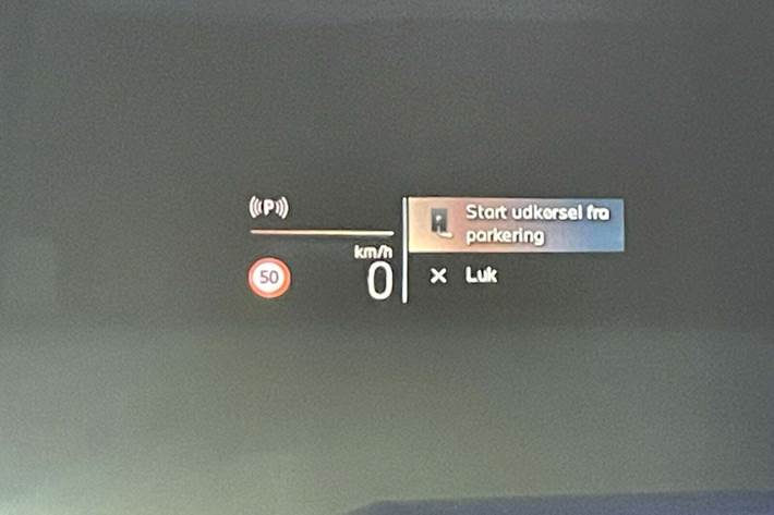 Blå BMW iX1 fra 2024