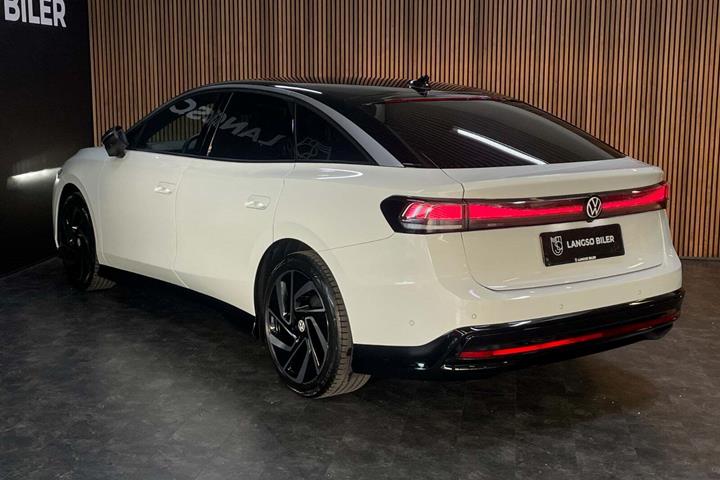 Hvid VW ID.7 fra 2024