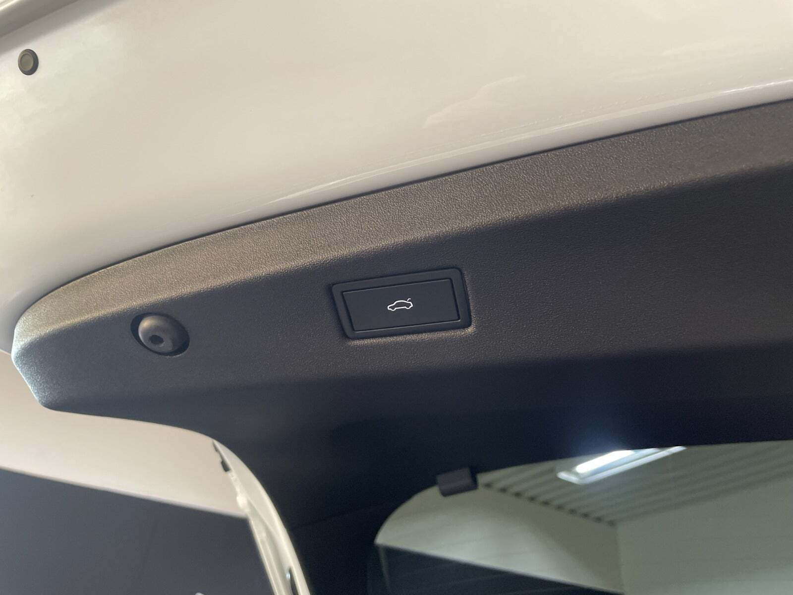 Hvid VW ID.7 fra 2024