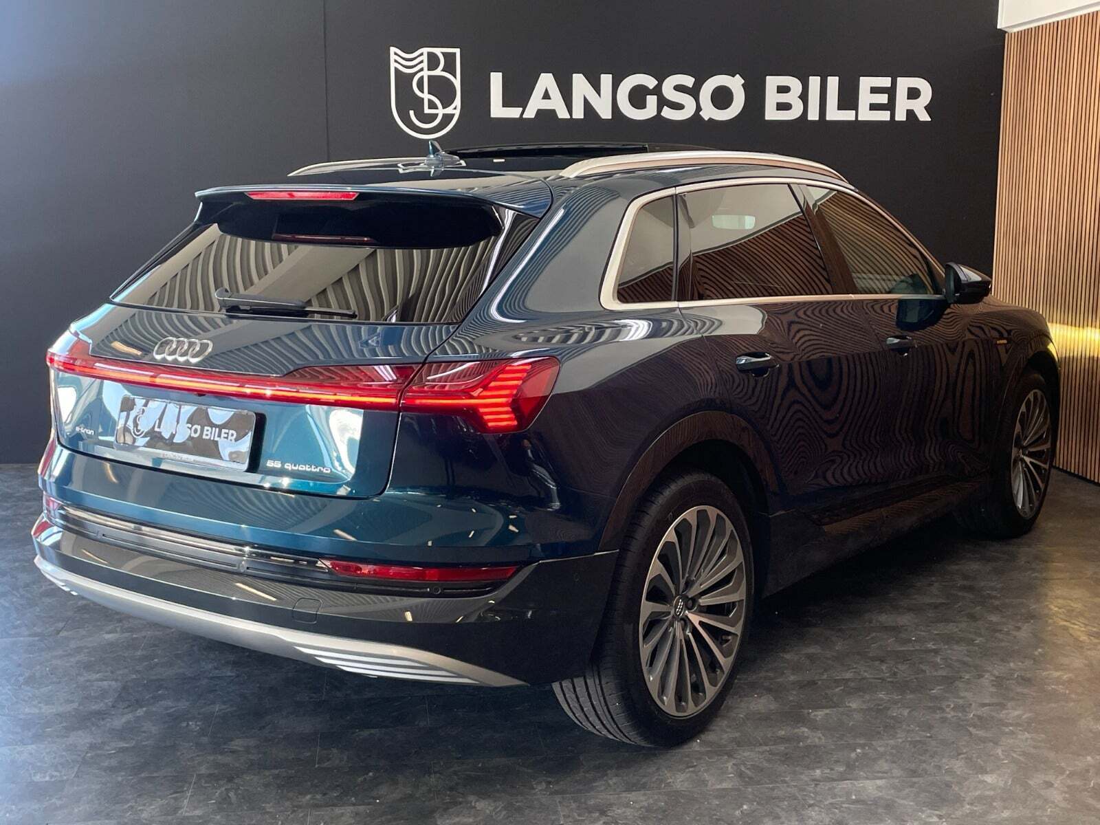 undefined Audi e-tron fra 2019