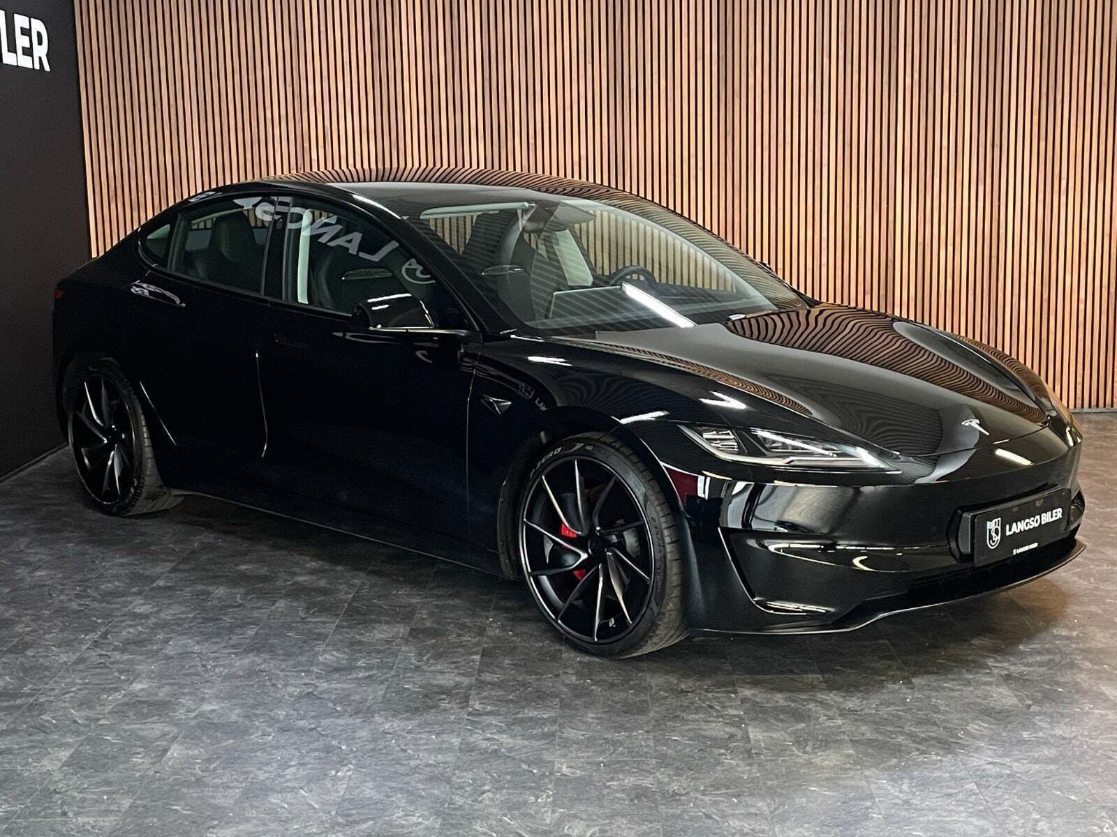 Tesla Model 3 Performance AWD