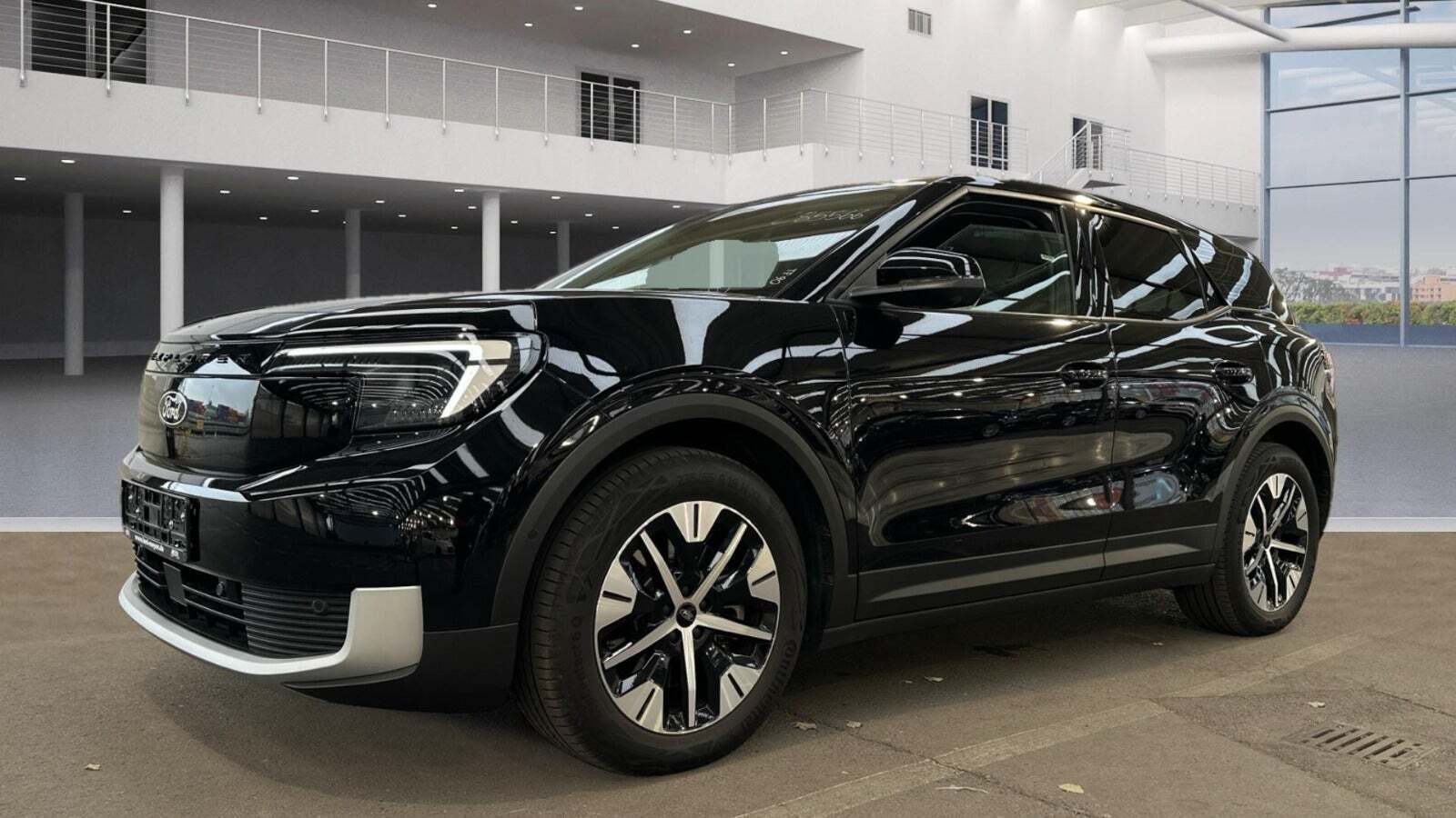 Ford Explorer 77 Select Extended Range