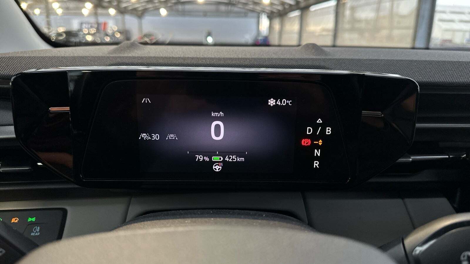 Ford Explorer 77 Select Extended Range