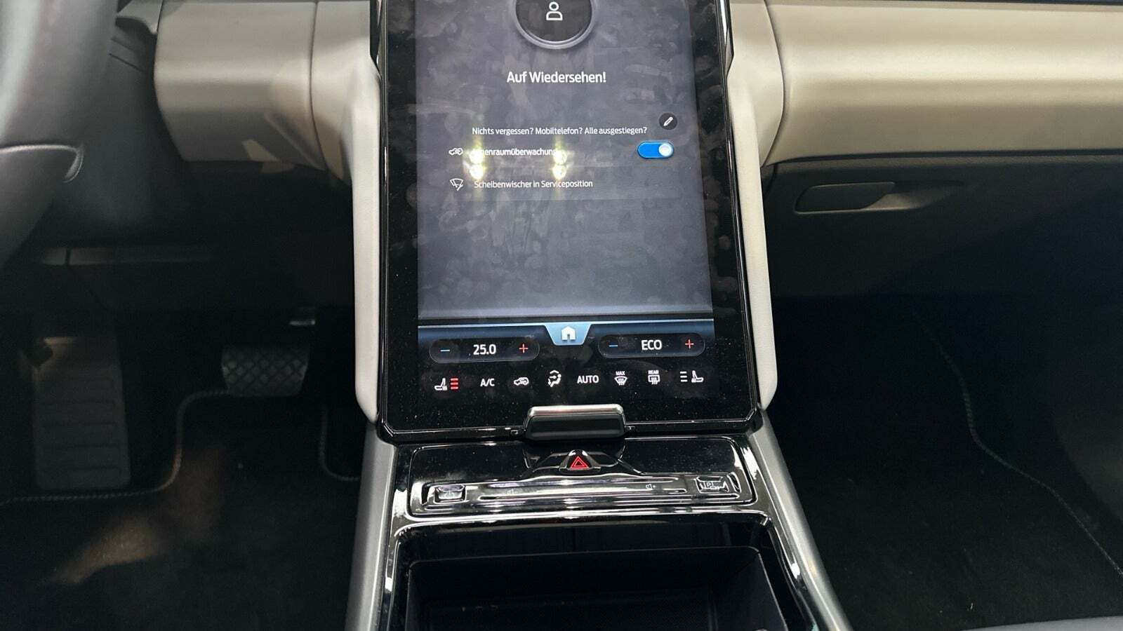 Sort Ford Explorer fra 2024