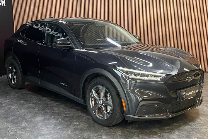 Grå Ford Mustang Mach-E fra 2022