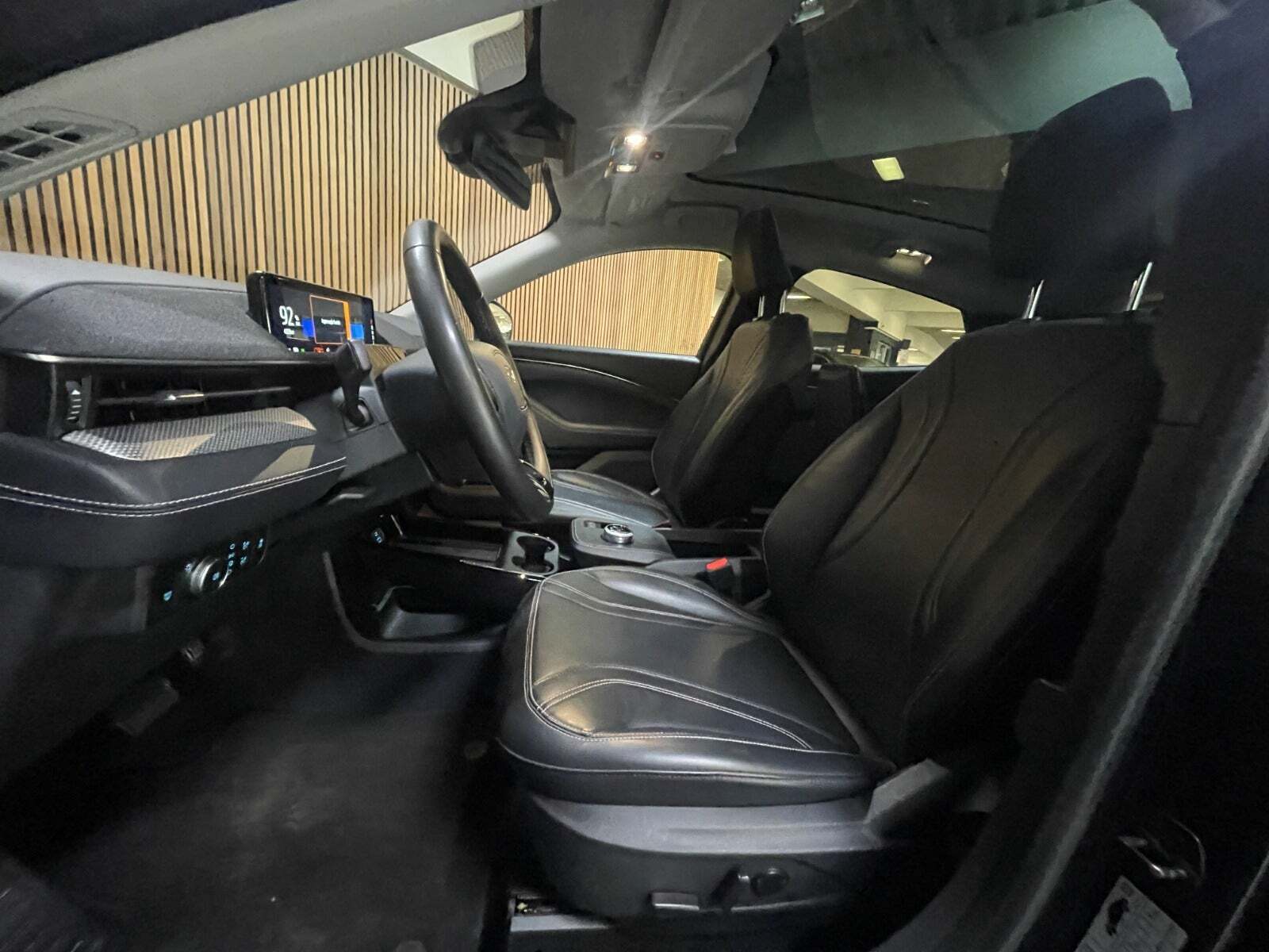 Ford Mustang Mach-E 88 Premium Extended Range