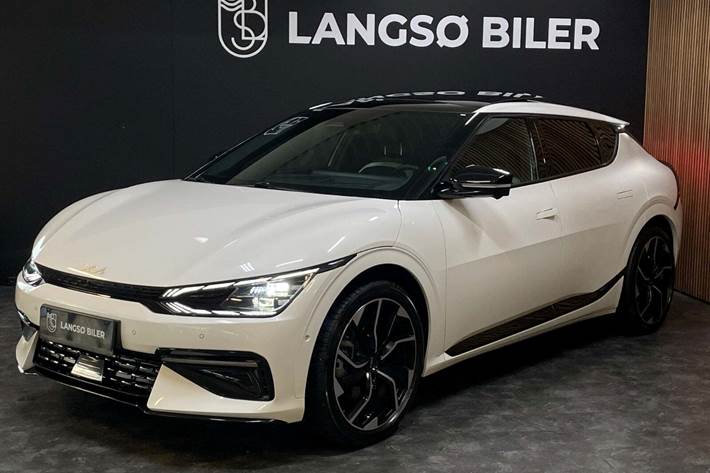 Hvid Kia EV6 fra 2021 set udefra