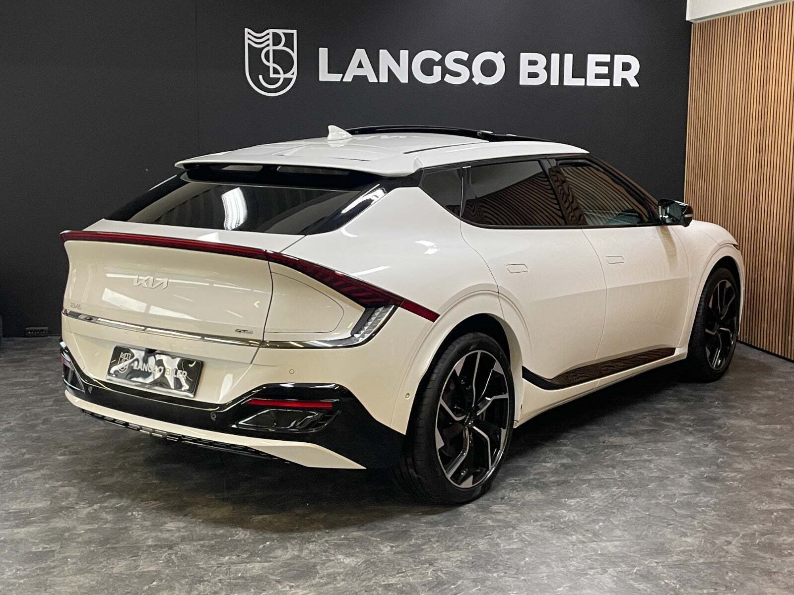 Hvid Kia EV6 fra 2021