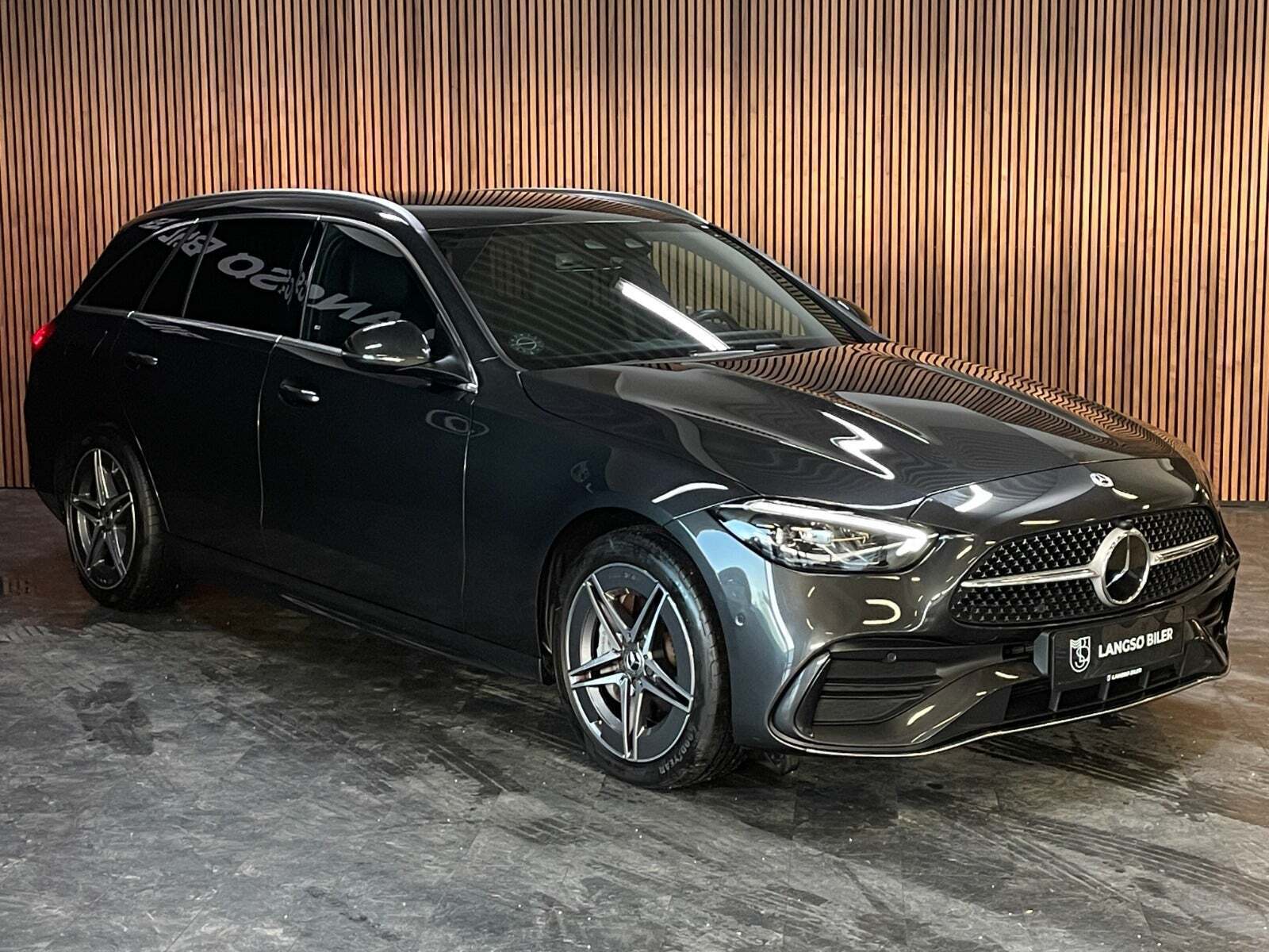 Mercedes C300 e 2,0 AMG Line stc. aut.