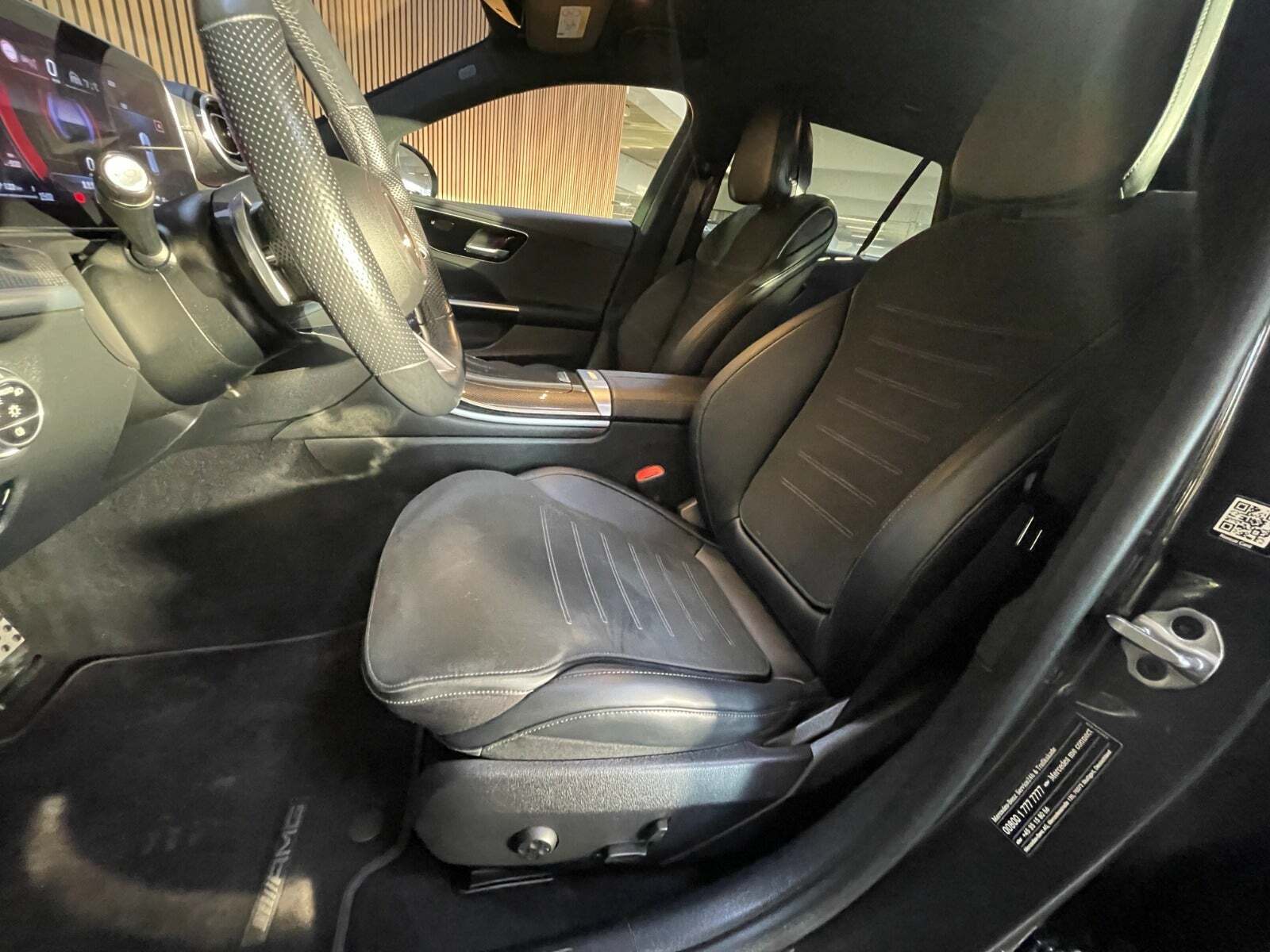 Mercedes C300 e 2,0 AMG Line stc. aut.