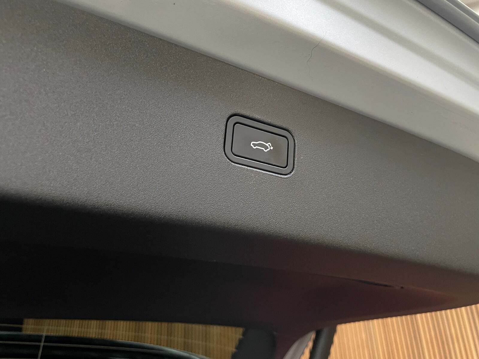 Grå Volvo EX30 fra 2024