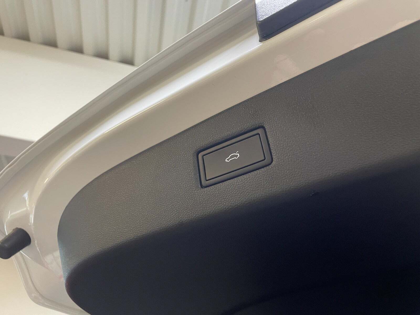 Hvid Ford Explorer fra 2025