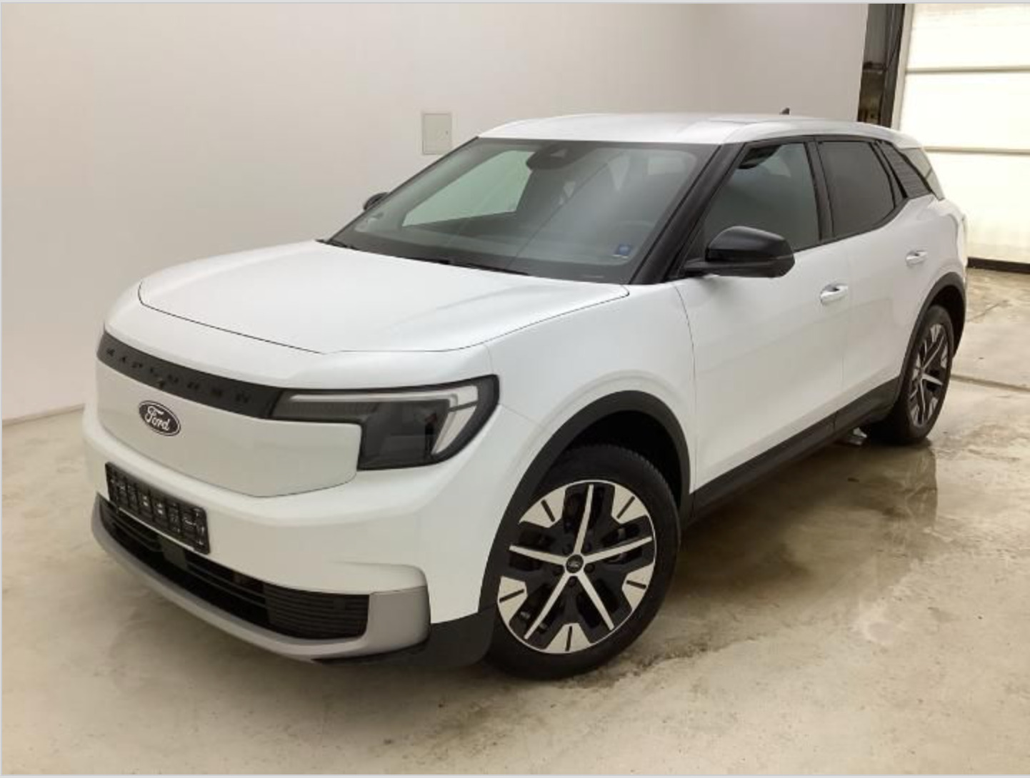 Ford Explorer 79 Select Extended Range