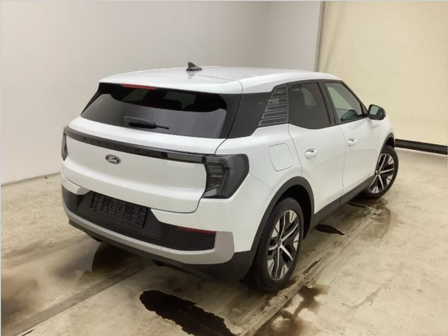 Ford Explorer 79 Select Extended Range