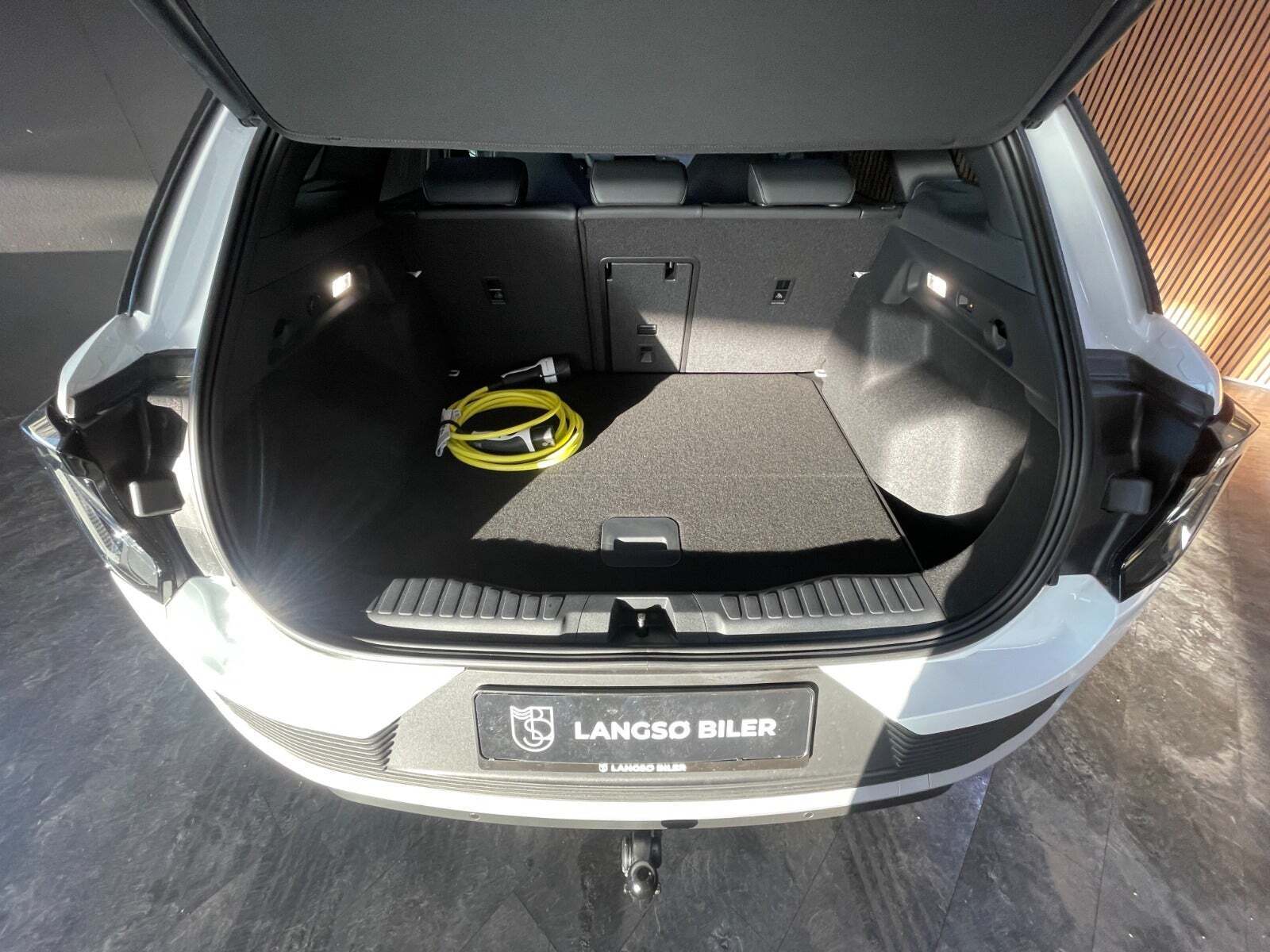 Ford Explorer 77 Premium Extended Range