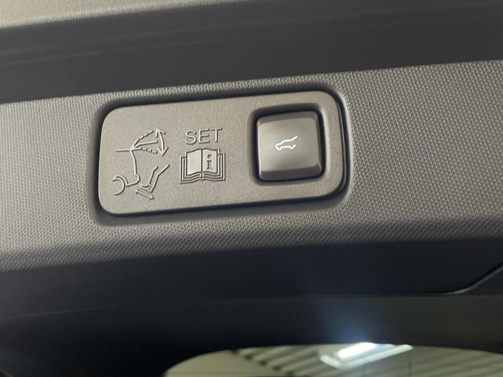 Sort Ford Mustang Mach-E fra 2022