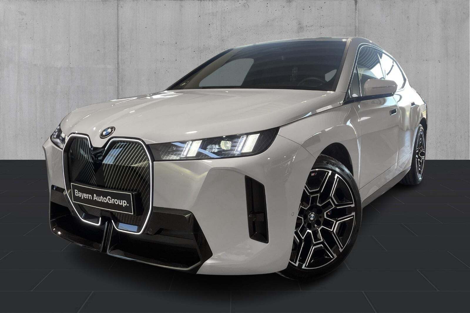 BMW iX xDrive45 M-Sport