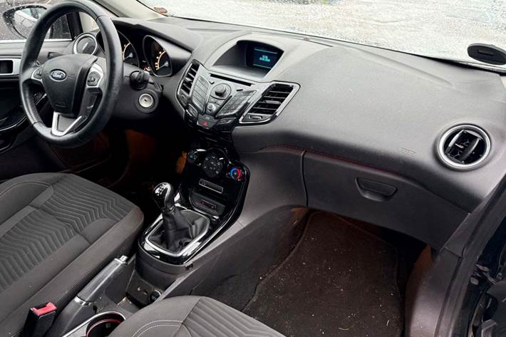 Sort Ford Fiesta fra 2014