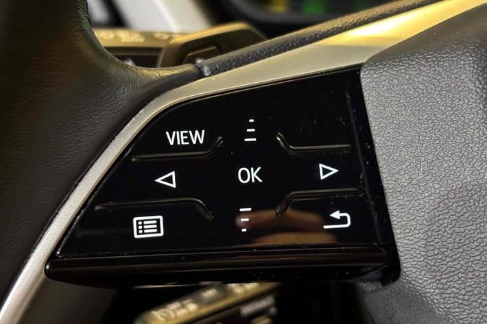 Blå Audi Q4 e-tron fra 2021