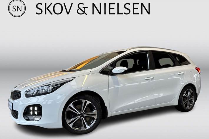 Hvid Kia Ceed fra 2018 set udefra