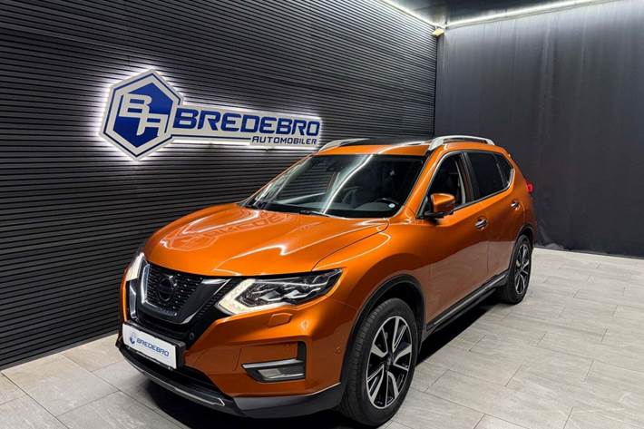 Bronze Nissan X-Trail fra 2020 set udefra